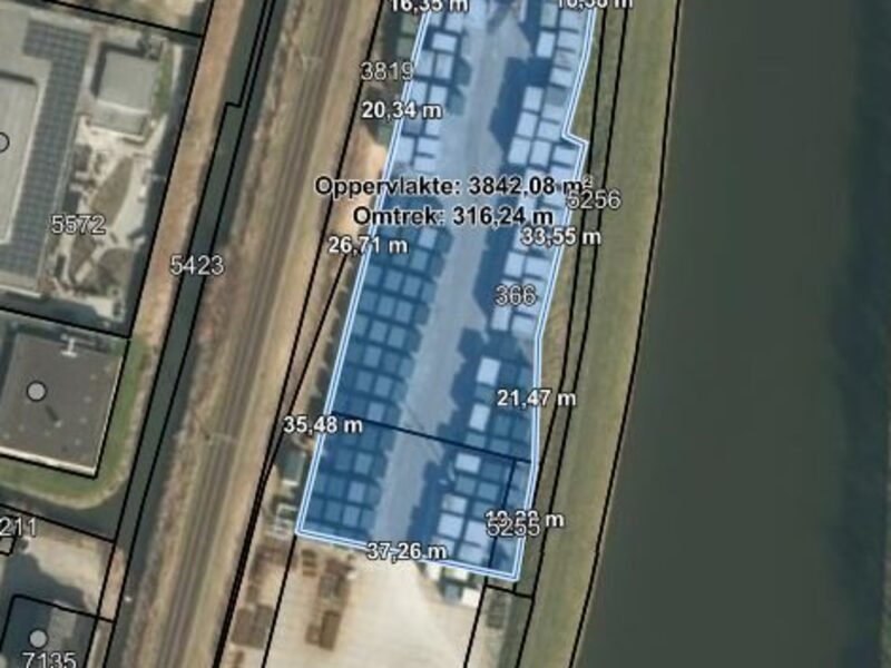 272586104